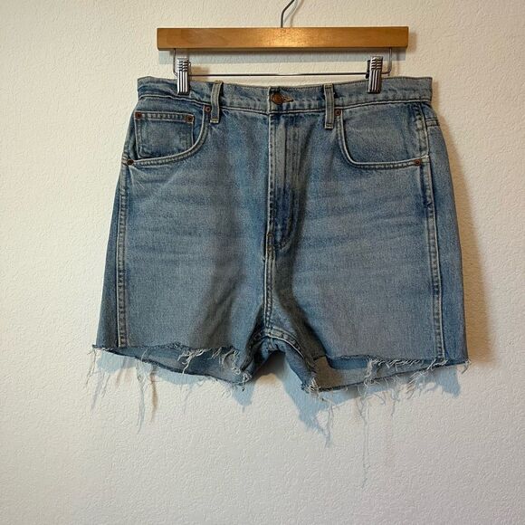 B Sides Blue Jeans Medium Wash Denim Cut-Off High Rise Shorts Women's Size 31 - Picture 1 of 5